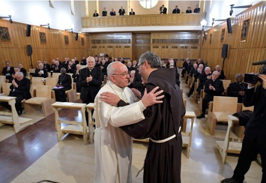 Paus bererima kasih kepada direktur retret