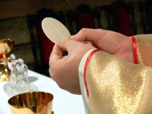 Eucharist1