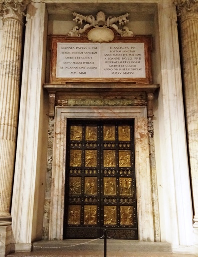 Pintu Suci Basilika Santo Petrus