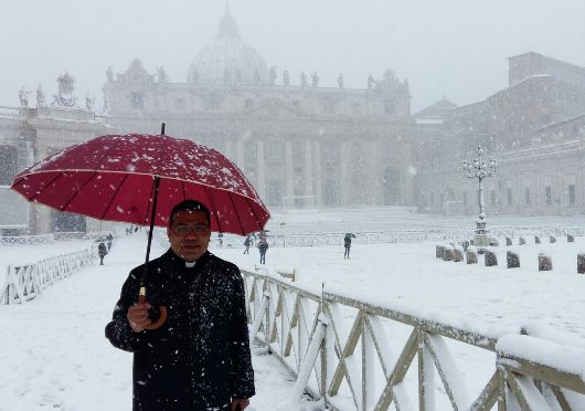 Salju di Vatikan