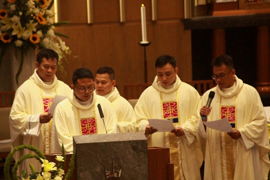 Lima imam baru berterima kasih dalam lagu (PEN@ Katolik/pcp)