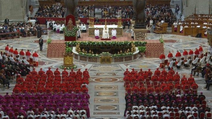 Suasana Konsistori Umum Biasa saat Mgr Ignatius Suharyo menjadi Kardinal (Vatican Media)