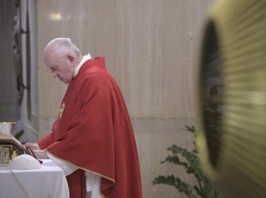 Paus Fransiskus merayakan Misa di Casa Santa Marta  (Vatican Media) 