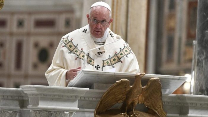 Paus Fransiskus di Basilika Santo Yohanes Lateran (Vatican Media)