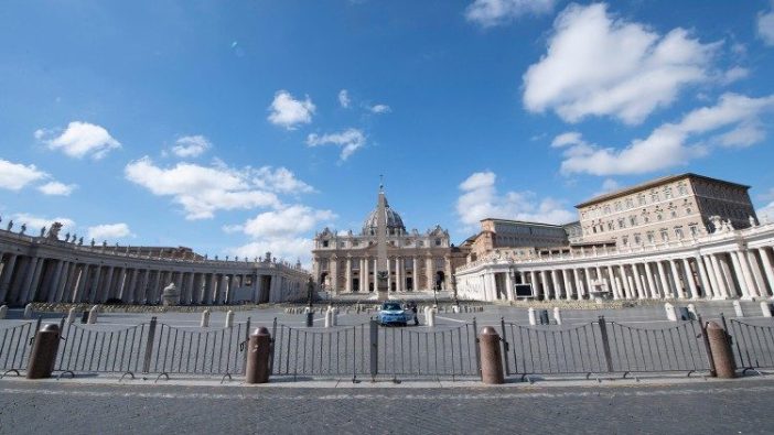 Virus Corona: Kantor-Kantor Vatikan tetap buka, Paus ...