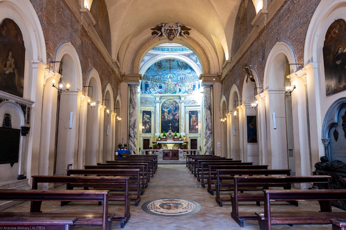 Basilika Santa Pudensiana dari Viminale (interior). Basilika Santa Pudensiana dari Viminale adalah milik Kementerian Dalam Negeri Italia. © Antoine Mekary | ALETEIA 
