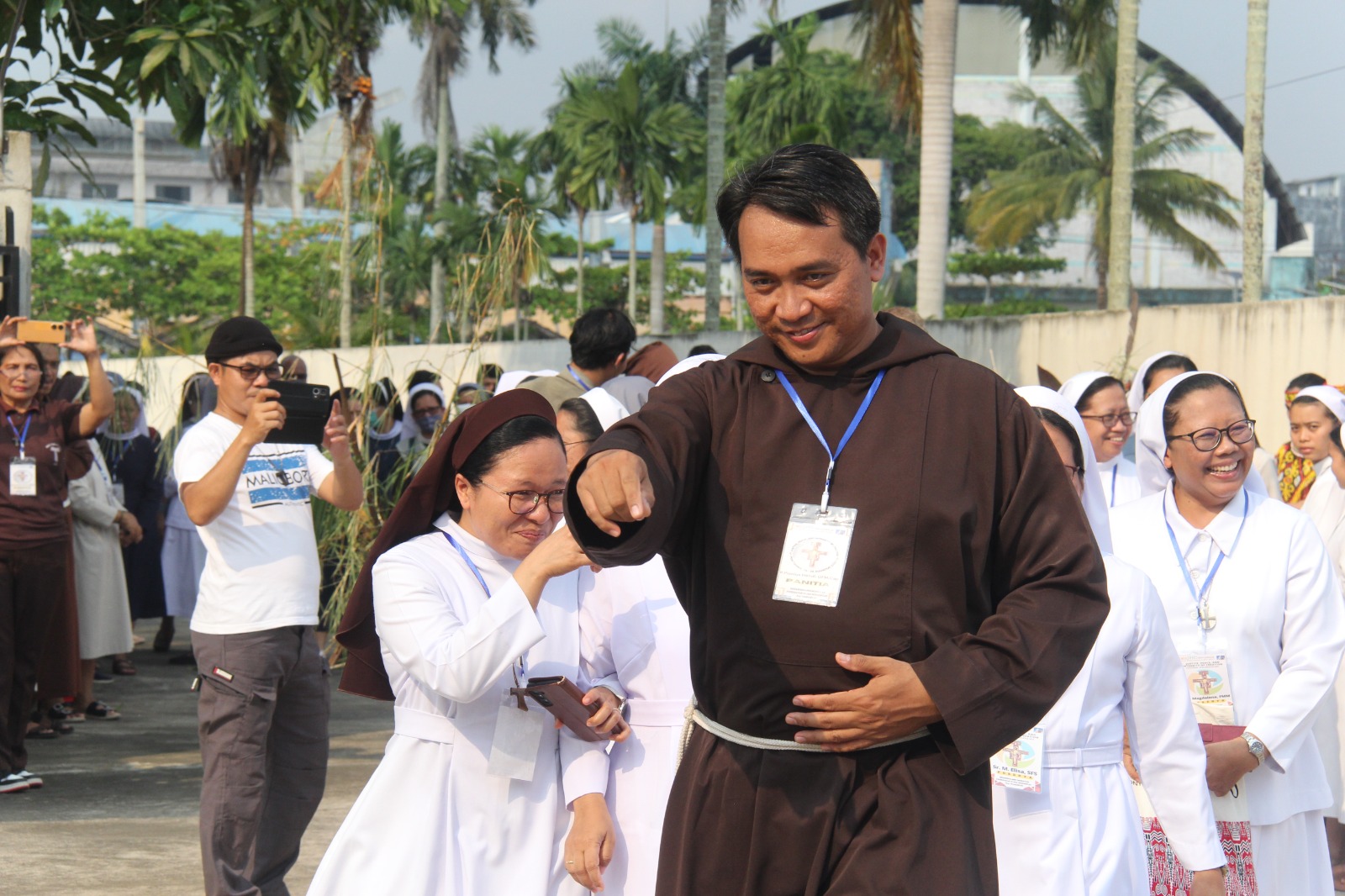 Pastor Pionius Hendi OFMCap: Selamat Datang di INFO JPIC Indonesia,  Kalimantan Bersuara Melawan Human Trafficking - Pen@ Katolik