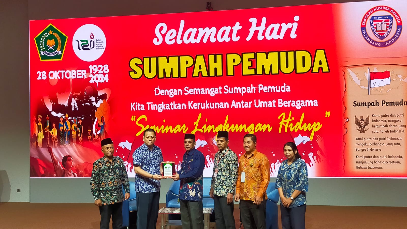 Dalam rangka memperingati hari Sumpah Pemuda tahun 2024 Ikatan Penyuluh Agama (IPARI) Palembang mengadakan seminar di SMA Kusuma Bangsa, Palembang, Sumatera Selatan Minggu, 27 Oktober 2024.