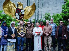 20241106 - Kardinal Suharyo Menerima Kunjungan Peserta Konferensi Internasional Humanitarian Islam di Katedral Jakarta. NU Online