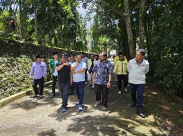 Ketum GP Ansor Addin Jauharudin, Fr. Stefanus Octaviano Purnama (Pertapaan Rawaseneng), Ketum Pemuda Katolik Stefanus Asat Gusma, Taprof (Pengajar) Bidang Ideologi Lemhannas RI, AM Putut Prabantoro dan disertai para pengurus meninjau lingkungan pertapaan Santa Maria Rawaseneng, Temanggung, Selasa (18/02/2025).