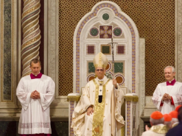 Paus Leo XIV Merayakan Misa Pertamanya di Basilika St. Yohane Lateran. NCR