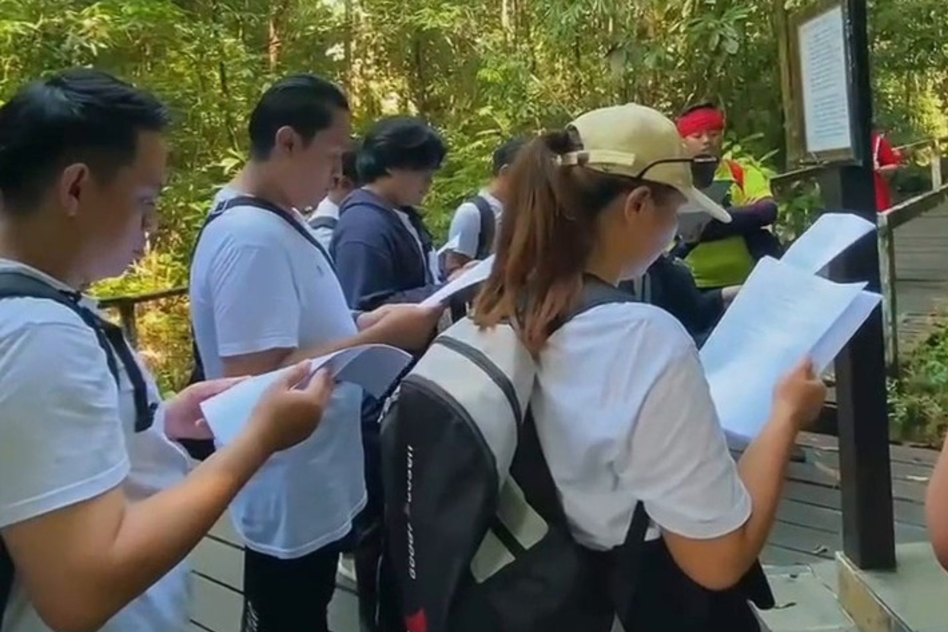 Dominican Youth Movement Indonesia (DYMI) saat mengadakan Ziarah Tahun Yubelium di Sarawak, Malaysia. Dok. Dominican Movement