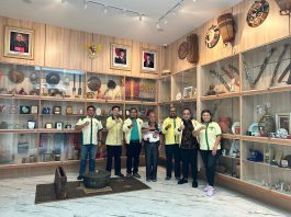 Pertemuan Uskup Agung Pontianak Mgr. Agustinus Agus OP dengan kepengurusan Pemuda Katolik Komda Kalbar. PK