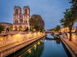 Katedral Notre Dame di Paris Perancis. Audley