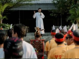 Kepala Paroki St. Gregorius Agung Kotabumi, Romo Yosep Purboyo Diaz membuka rangkaian acara Hari Lingkungan Hidup.