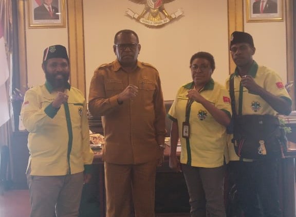 Pengurus Komcab Pemuda Katolik Merauke usai beraudiudence dengan Bupati Merauke, Yoseph Bladib Gebze. Foto. Stefanus Mega Panda