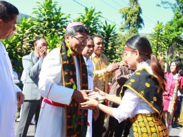Uskup Agung Ende, Mgr. Paulus Budi Kleden SVD saat hadir dalam Perayaan 25 tahun Biara Sang Timur dan 71 tahun Paroki Maria Assumpta. IST