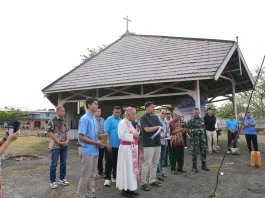 Uskup Agung Pontianak, Mgr. Agustinus Agus memimpin pemberkatan pembangunan Griya Oasis Dok. Keuskupan Agung Pontianak