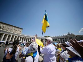 Peziarah Ukraina di Vatikan. Vatican Media