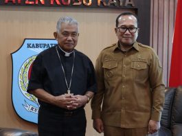 Uskup Agung Pontianak, Mgr. Agustinus Agus dan Bupati Kubu Raya, Sujiwo. IST
