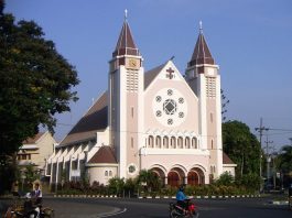 Katedral St Maria dari Gunung Karmel Malang. IST