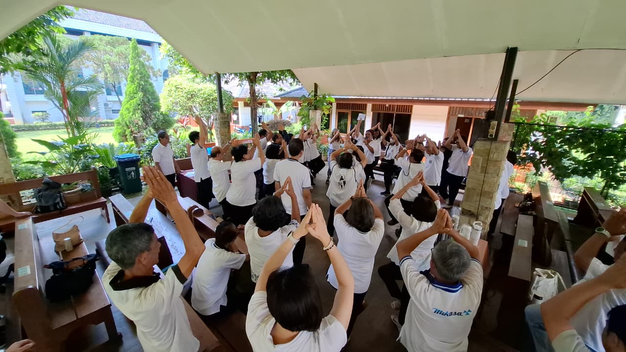 Suasana Syukur delapan tahun peresmian Chapter Persaudaraan Dominikan Awam Indonesia (PDAI) St. Katarina Siena Jakarta di Taman Mini Indo