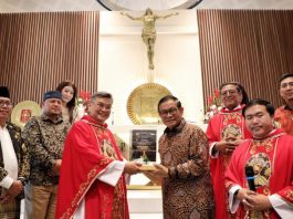 Gubernur Jakarta Pramono Anung saat meresmikan Gereja Kalvari Lubang Buaya. Merdeka