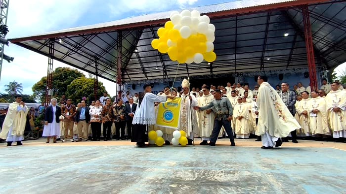 Puncak acara syukur 75 tahun Seminari Menengan Christus Sacerdos Pematang Siantar, Sumatera Utara.