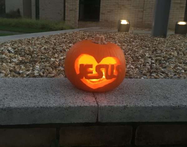 31102025-Halloween Ilustrasi