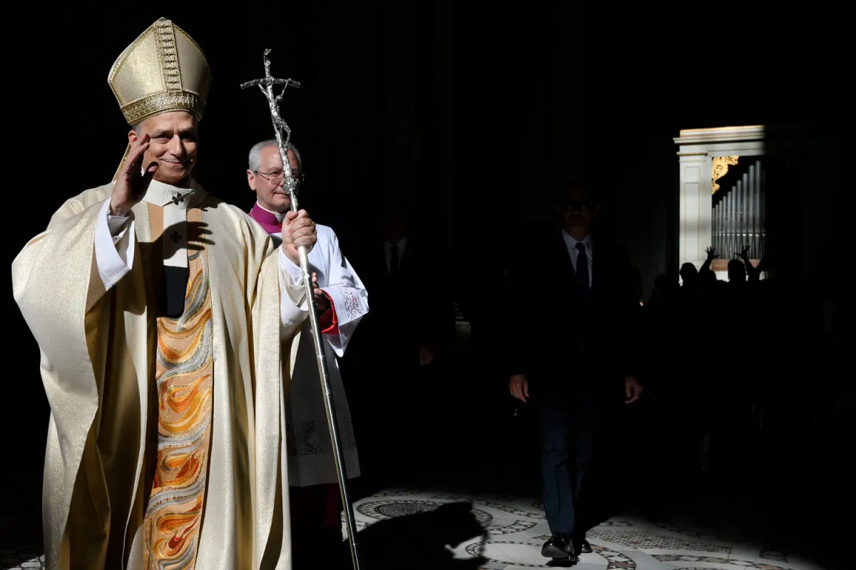 Paus Leo XIV memimpin Misa di Basilika St. Yohanes Lateran Roma. IH