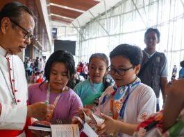 Kardinal Ignatius Suharyo saat menghadiri Hari Anak KAJ 2025 di ICE BSD City, Tangerang Selatan 15 November 2025