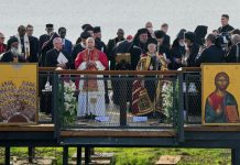 Paus Leo XIV Memperingati 1700 Tahun Konsili Nicea: Serukan Persatuan Umat Kristiani Paus Leo XIV dan Patriark Bartolomeus I bersama membacakan Credo Konsili Nicea saat peringatan bersama konsili itu ke-1700 di Turki. Vatican News