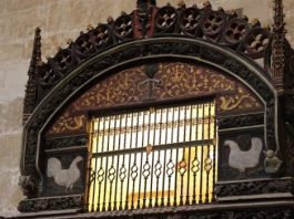 Kandang Ayam di Katedral Santo Domingo de la Calzada La Rioja Spanyol. Aleteia