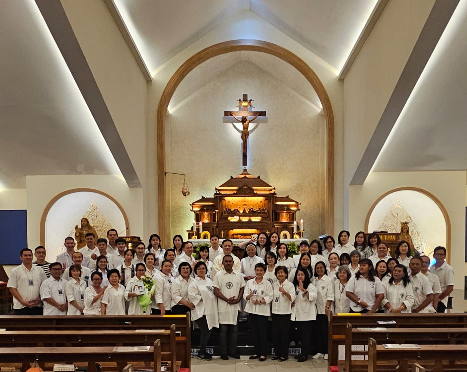 Pengikraran janji profes PDAI Chapter St. Rosa da Lima Surabaya. PDAI