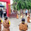 Uskup Diosis Amboina Pimpin Rekoleksi dan Pemberkatan Altar Uskup Amboina, Mgr. Seno Ngutra saat tiba di Dobo, Jumat 20 Maret 2026. IST