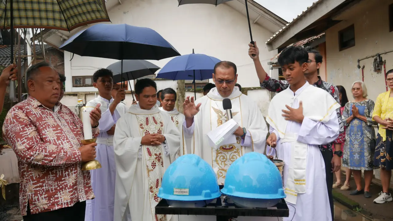 Vikaris Episkopal (Vikep) Kedu, Romo Antonius Dodit Haryono memimpin Misa Perayaan Pesta Nama Santo Yusup Pekerja di paroki Mertoyudan. KAS